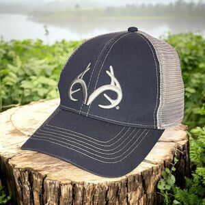 Realtree Outfitters Trucker Hat Cap Blue White Mesh Deer Antlers Hunting Dad
